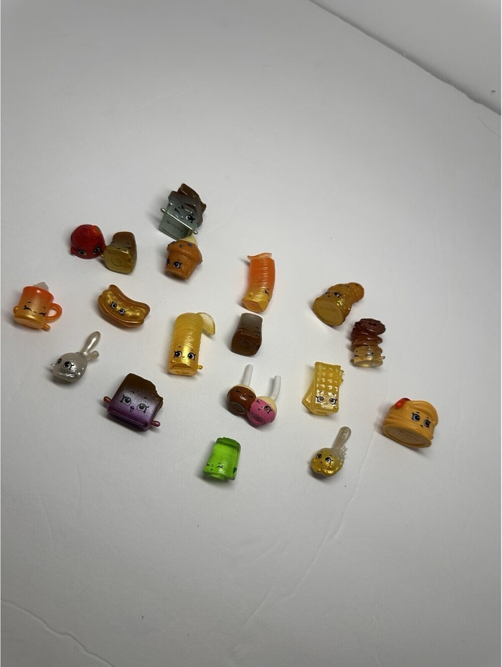 Shopkins Glitter Clear And Color LOT of 18Figures  Translucent Sparkle